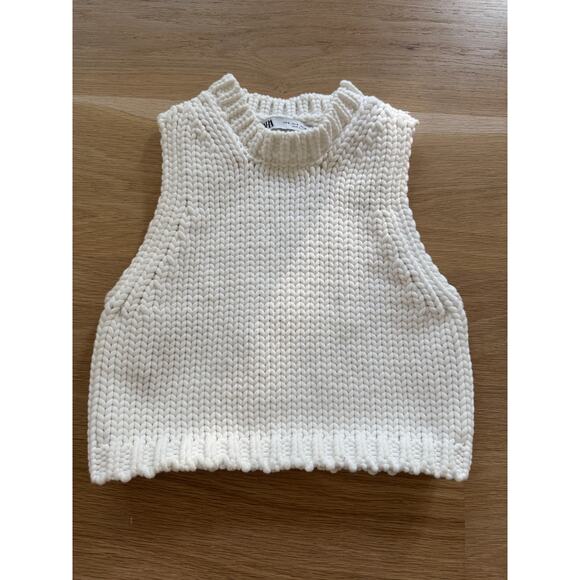 Zara white Chunky cropped sleeveless sweater Size Medium $60 - Picture 2 of 7